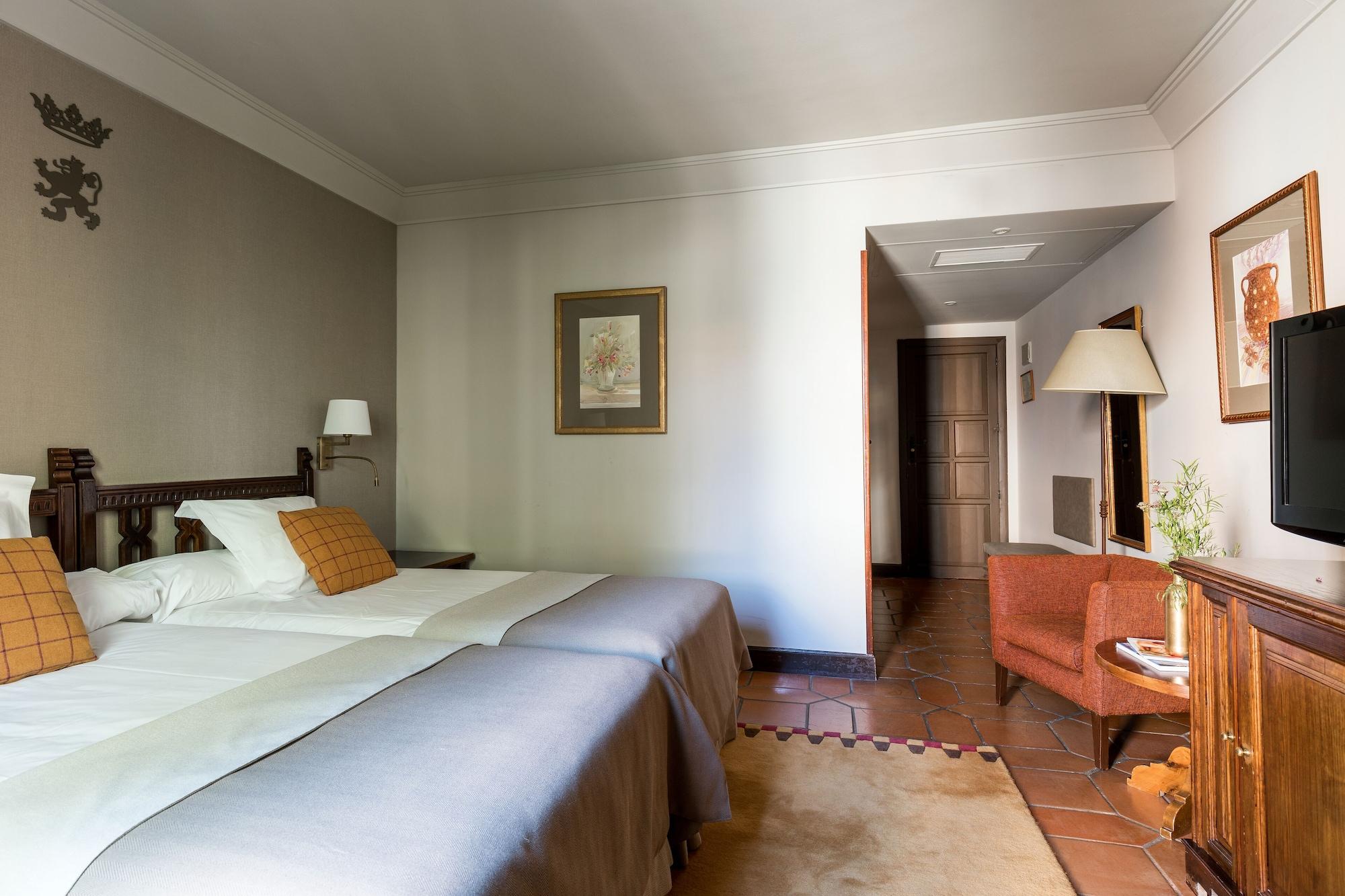 Parador de Ávila Exterior foto